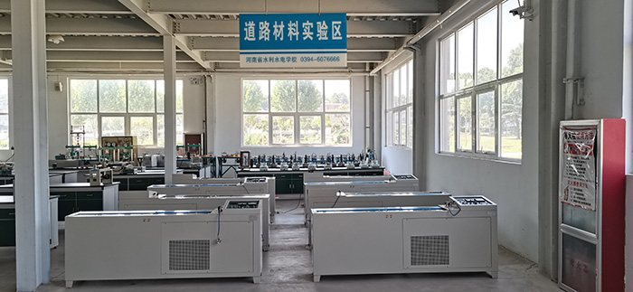 1660286621919382.jpg 3道路材料實驗區(qū)2.jpg