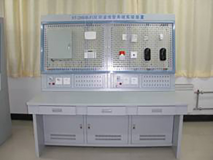 1664523372878617.jpg 9-樓宇安防系統(tǒng)實(shí)訓(xùn)室1-視頻監(jiān)控系統(tǒng).jpg